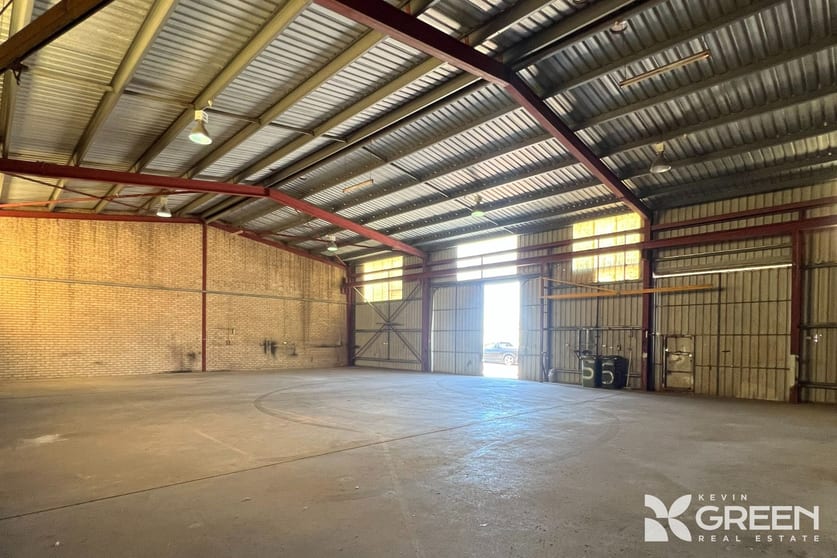 Click to view all images 5/57 Gordon Road Greenfields WA 6210 - Image 2