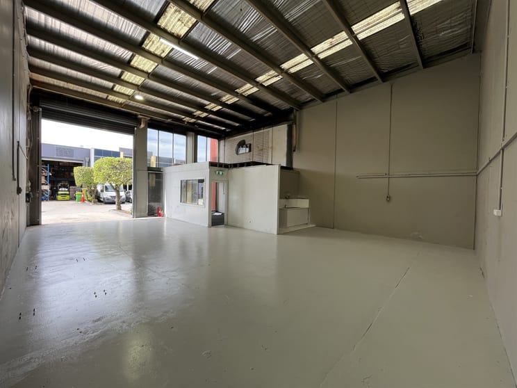9/26 Burgess Road Bayswater VIC 3153 - Image 3