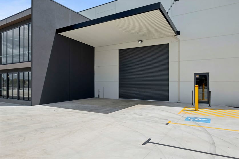 Click to view all images 30 Artemis Loop Wattleup WA 6166 - Image 3