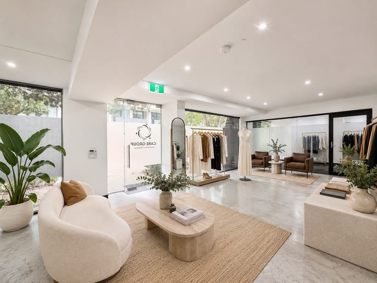 Click to view all images 8A Ralph St Alexandria NSW 2015 - Image 1