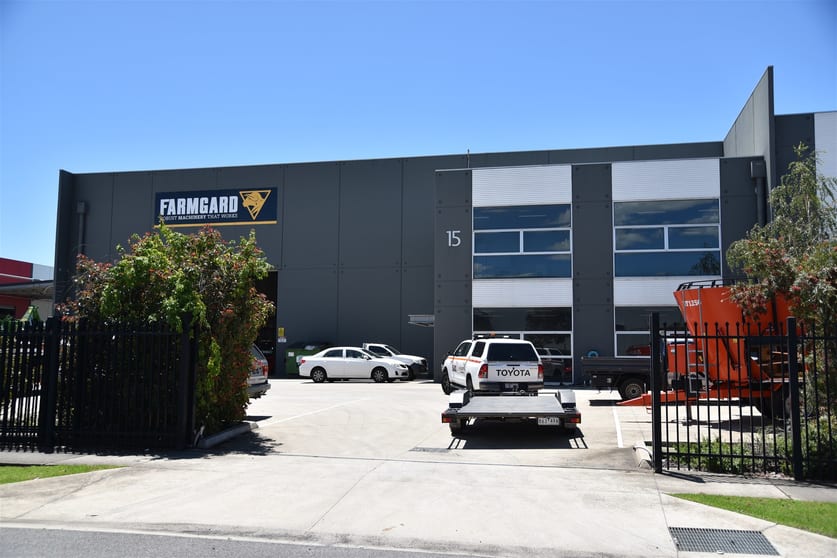 Click to view all images 15 Paraweena Drive Truganina VIC 3029 - Image 1