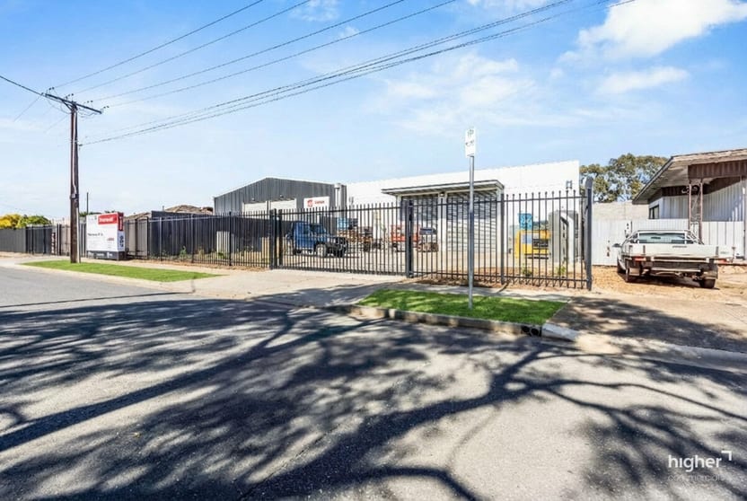 Click to view all images 13 Production Road Wingfield SA 5013 - Image 2