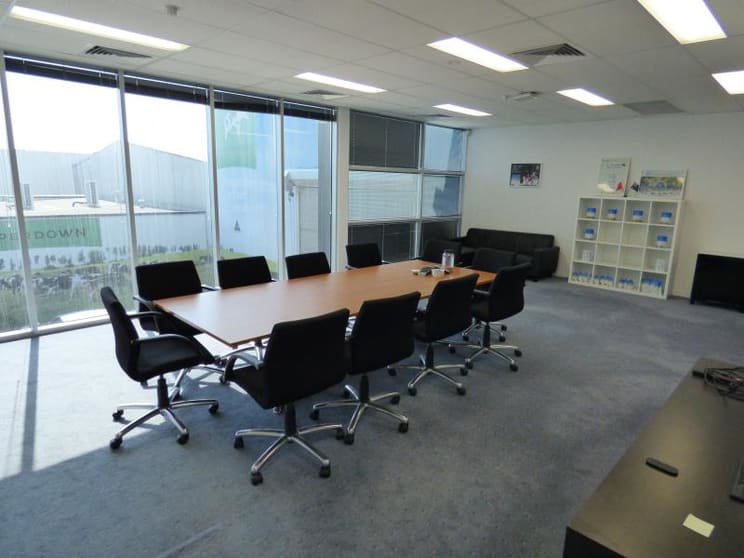 7 Phoenix Court Braeside VIC 3195 - Image 3