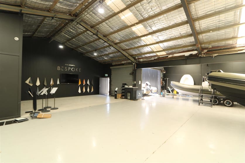 Click to view all images 68-70 Woodfield Boulevarde Caringbah NSW 2229 - Image 3