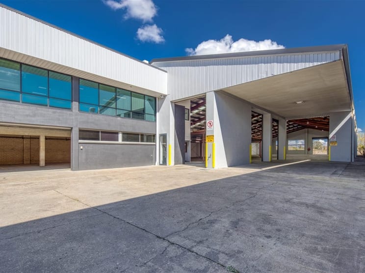 Click to view all images 13 Shoebury Street Rocklea QLD 4106 - Image 1