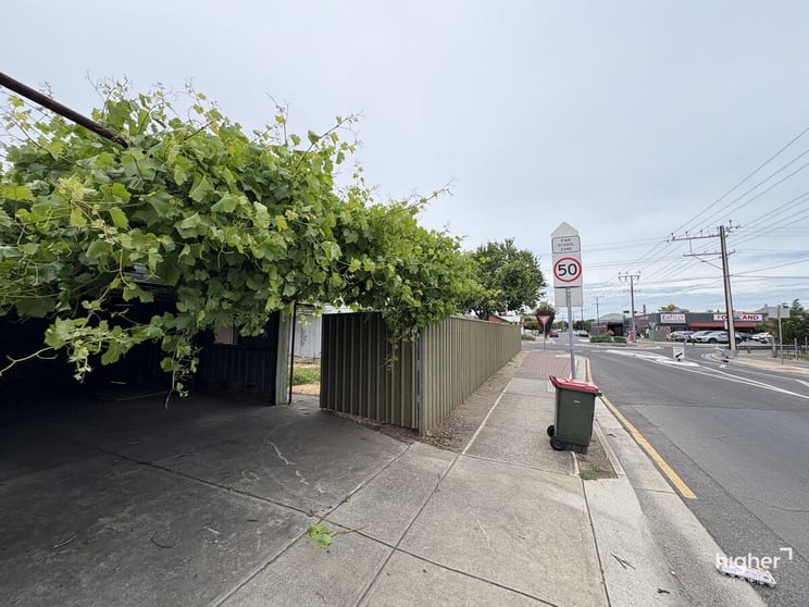 Click to view all images 82 George Street Thebarton SA 5031 - Image 3