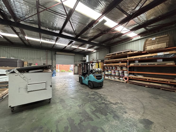 74 Highbury Road Burwood VIC 3125 - Image 3