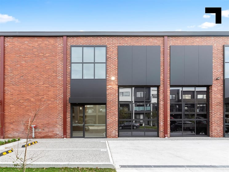 Click to view all images 39 Ambrose Avenue Cheltenham VIC 3192 - Image 2