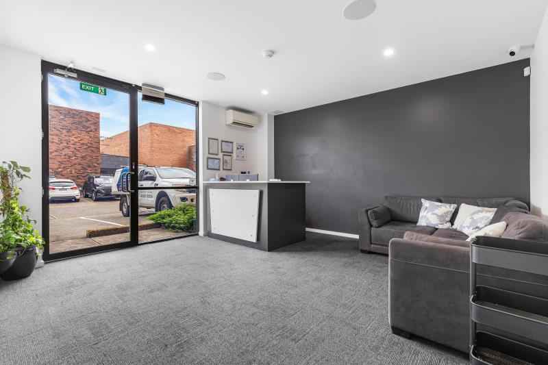 Click to view all images Unit 3/27 Crescent Road Waratah NSW 2298 - Image 3