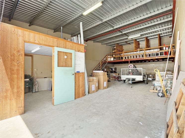 Click to view all images 2/27 Enterprise Street Kunda Park QLD 4556 - Image 3
