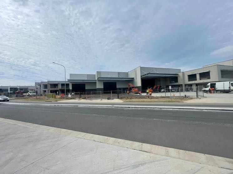 Click to view all images 36 Enterprise Circuit Prestons NSW 2170 - Image 2