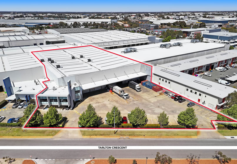 Click to view all images 36 Tarlton Crescent Perth Airport WA 6105 - Image 1