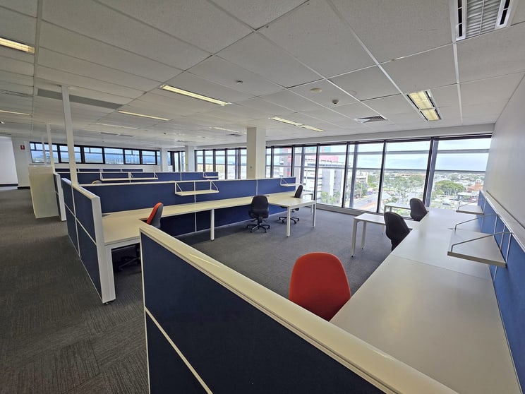 Click to view all images 39 White Street Southport QLD 4215 - Image 1