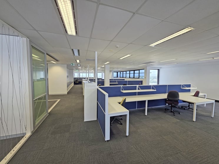 Click to view all images 39 White Street Southport QLD 4215 - Image 3