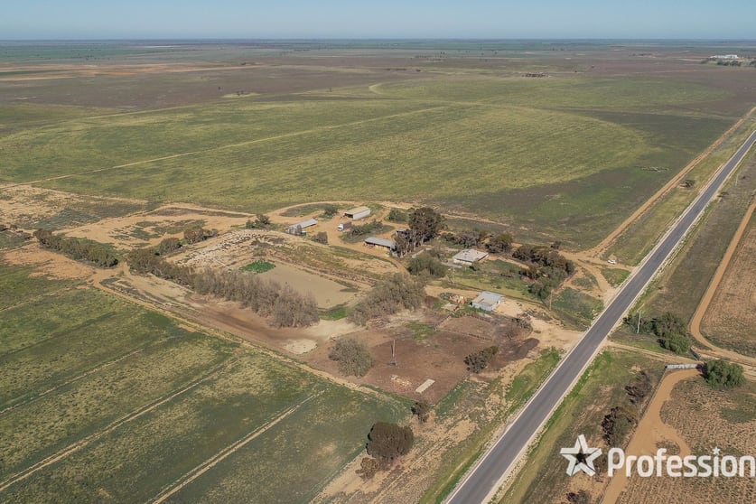 Click to view all images 127 Wargan Road Wargan VIC 3505 - Image 2
