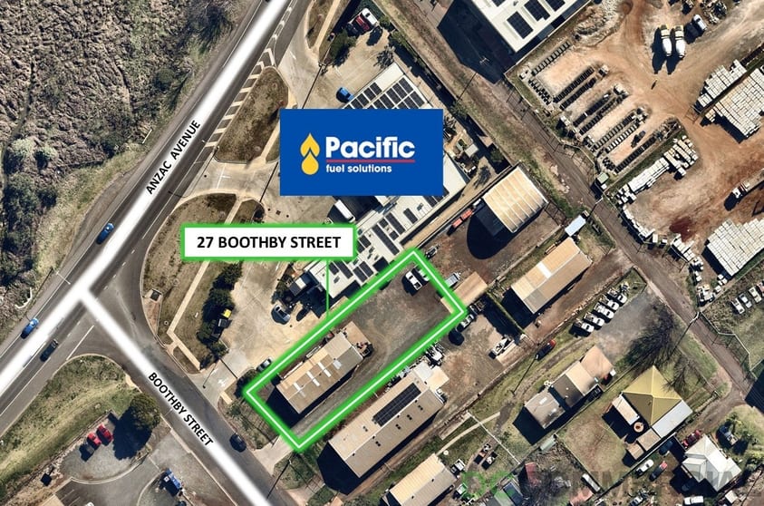 Click to view all images 27 Boothby Street Drayton QLD 4350 - Image 2