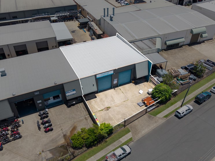 Click to view all images 4 & 5/5 Leanne Crescent Lawnton QLD 4501 - Image 3