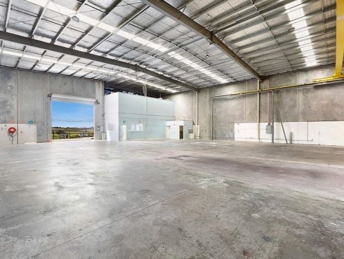 Click to view all images 25 Merri Concourse Campbellfield VIC 3061 - Image 2
