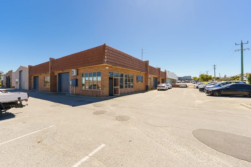 Click to view all images 1/7 Baretta Road Wangara WA 6065 - Image 2