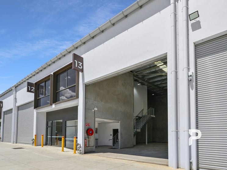 Click to view all images 13/40-42 Pavesi Street Smithfield NSW 2164 - Image 2