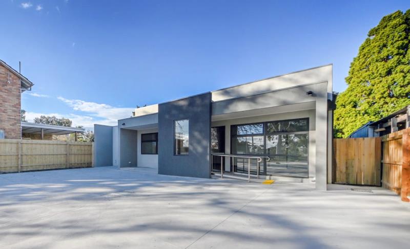 Click to view all images 371 Warrigal Road Burwood VIC 3125 - Image 1