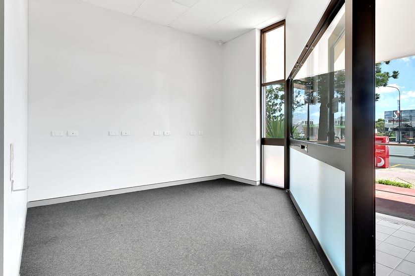 2/424 Gympie Road Strathpine QLD 4500 - Image 3