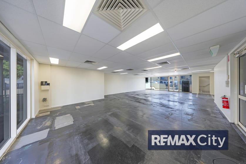 36 Tenby Street Mount Gravatt QLD 4122 - Image 1