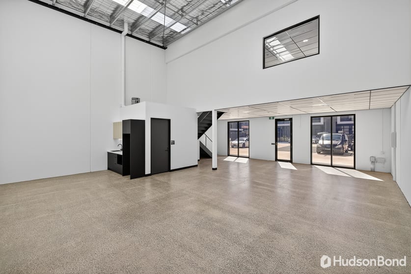 Click to view all images 10 Distribution Circuit Huntingdale VIC 3166 - Image 1