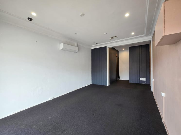 Click to view all images Shop 4/67 Victoria Street East Gosford NSW 2250 - Image 2