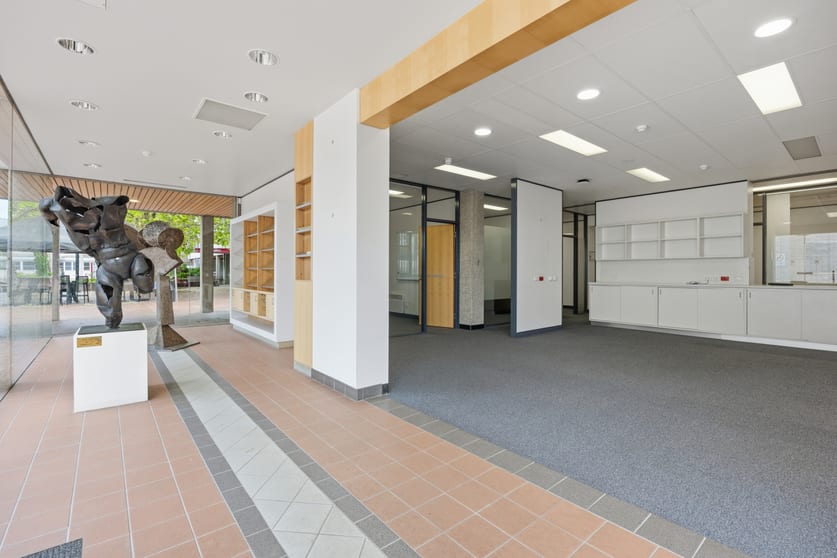 Click to view all images B3/75 Newnham Drive Newnham TAS 7248 - Image 1