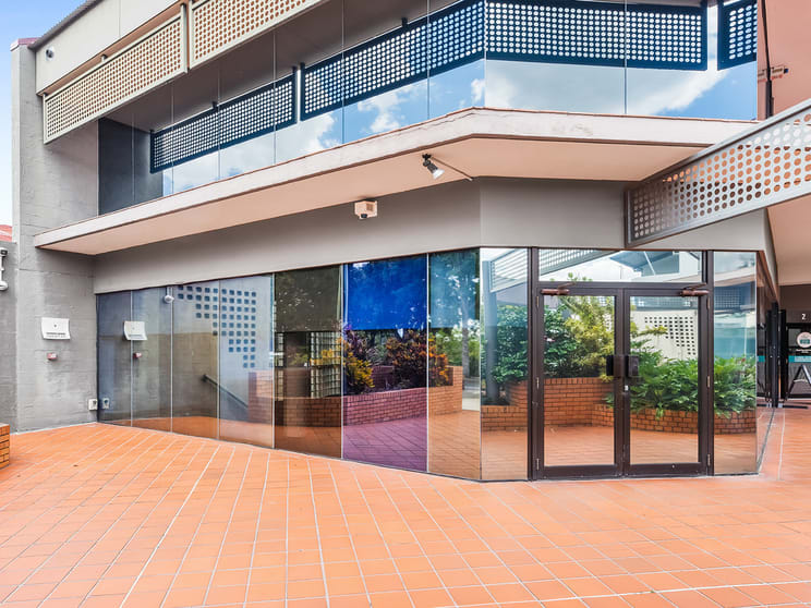 Click to view all images Unit 1/180 Moggill Road Taringa QLD 4068 - Image 2