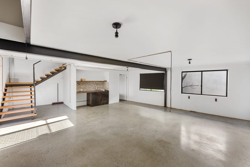 Click to view all images 11/7 Ramly Drive Burleigh Heads QLD 4220 - Image 2