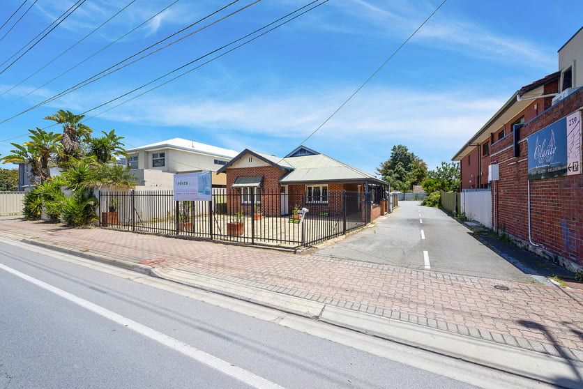 Click to view all images 241 Brighton Road Somerton Park SA 5044 - Image 2