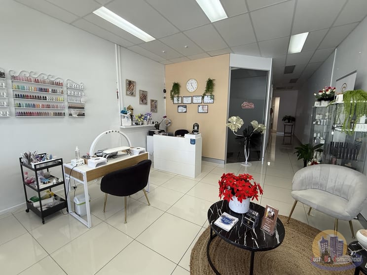 Click to view all images 143 Bourbong Street Bundaberg Central QLD 4670 - Image 3