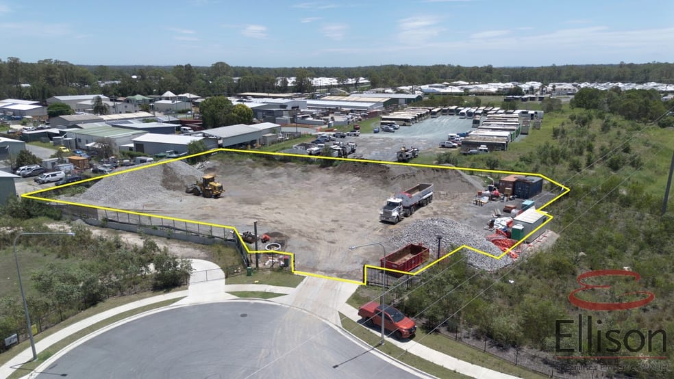 Click to view all images 9 Tibor Court Logan Village QLD 4207 - Image 2