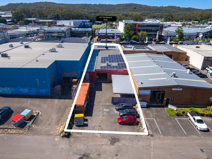 Click to view all images 227 The Entrance Road Erina NSW 2250 - Image 3