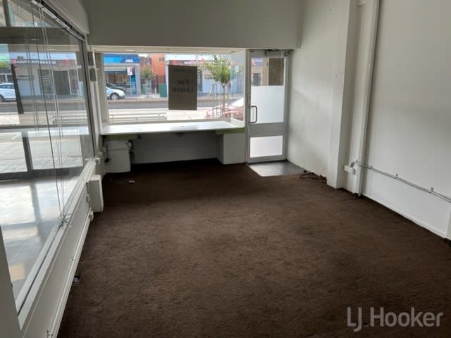 Click to view all images 16/251 Monaro Street Queanbeyan NSW 2620 - Image 3