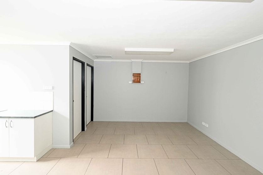 Click to view all images 40/12 Charlton Court Woolner NT 0820 - Image 3