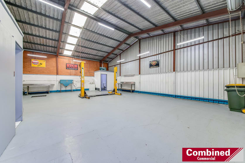 Click to view all images 3/53A Blaxland Road Campbelltown NSW 2560 - Image 2