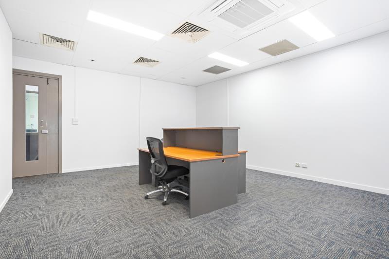 Click to view all images Suite 2B/49-51 Bolsover Street Rockhampton City QLD 4700 - Image 2