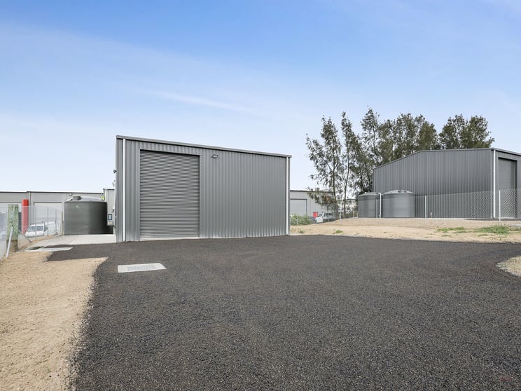 Click to view all images Shed 2/15 Old Dairy Close Moss Vale NSW 2577 - Image 1