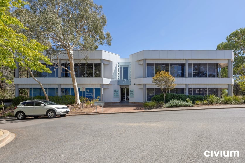Click to view all images Unit 1A/31 Thesiger Court Deakin ACT 2600 - Image 1