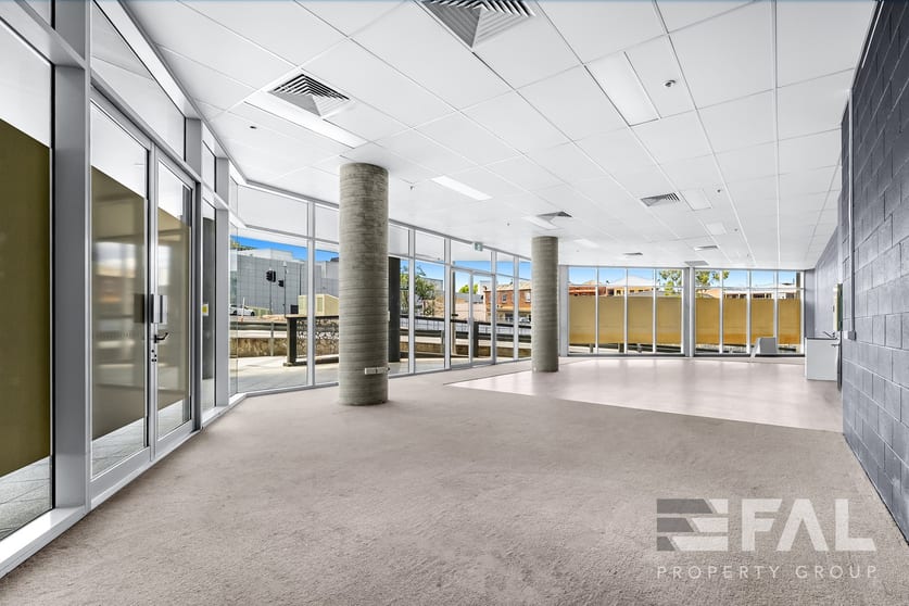 Click to view all images Shop 1/11 Ellenborough Street Woodend QLD 4305 - Image 3