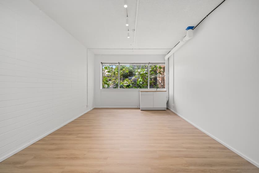Click to view all images Level 1, 1-4/685 Pittwater Road Dee Why NSW 2099 - Image 3