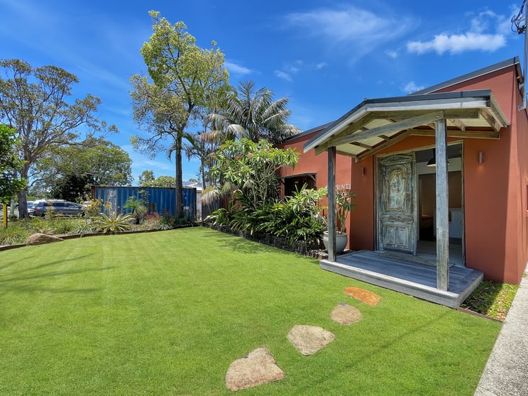 Click to view all images 6 Acacia Street Byron Bay NSW 2481 - Image 2