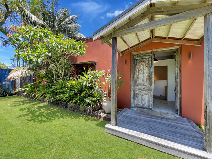 Click to view all images 6 Acacia Street Byron Bay NSW 2481 - Image 3