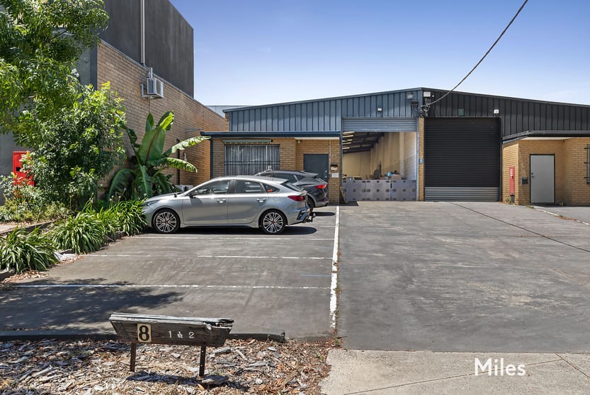 Click to view all images 1/8 Charnfield Court Thomastown VIC 3074 - Image 1