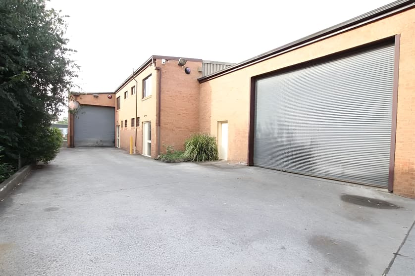 Click to view all images 1 Blaxland Place Milperra NSW 2214 - Image 2