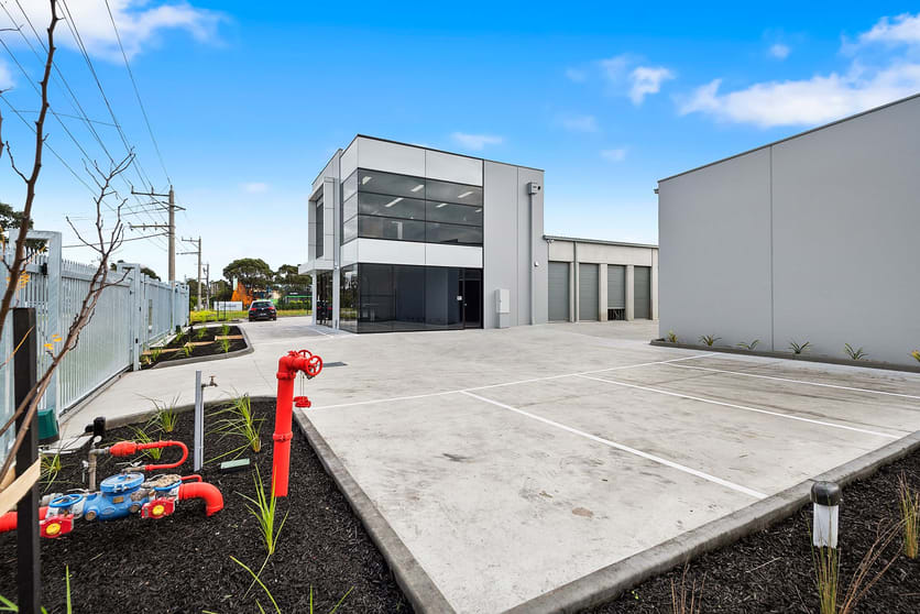 Click to view all images Units D20/125 (Lot 12) Mulcahy Road Pakenham VIC 3810 - Image 2