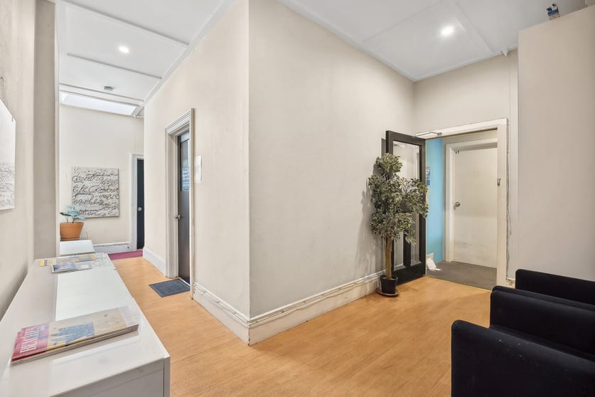 Click to view all images 2/47 The Corso Manly NSW 2095 - Image 3